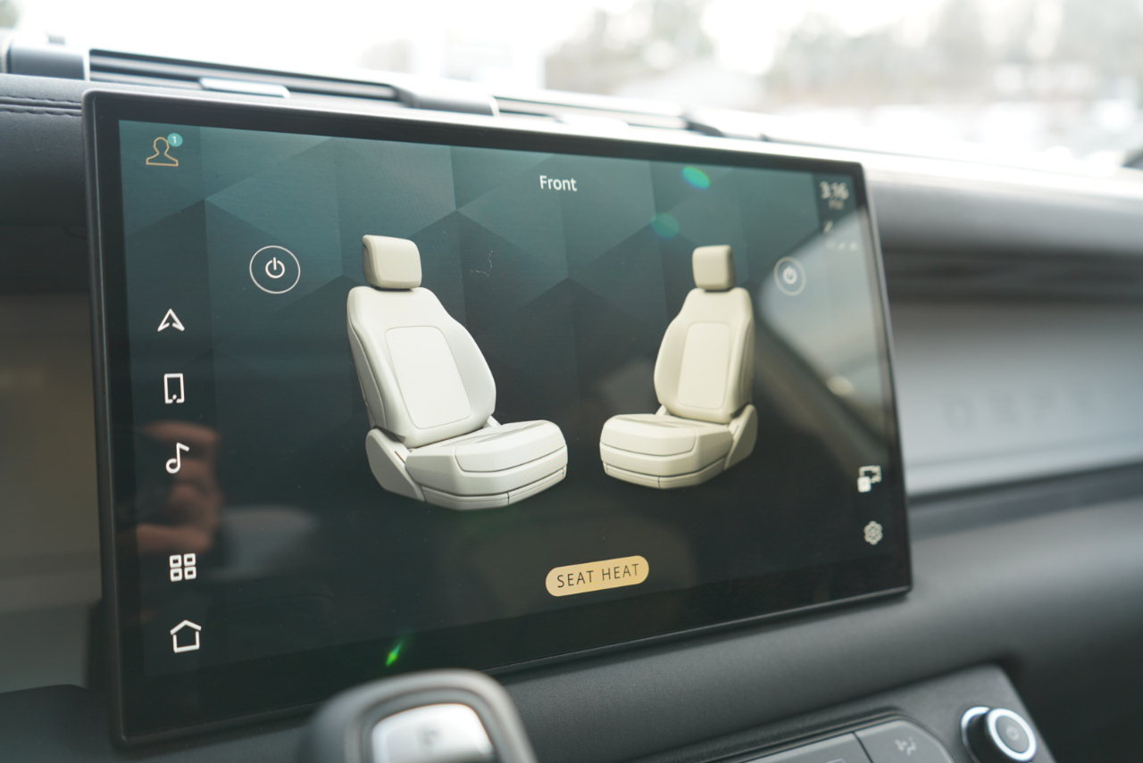 Land Rover Defender 110 P300 S 2025