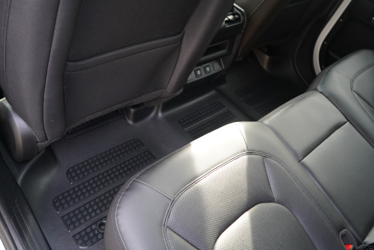 Land Rover Defender 110 P300 S 2025