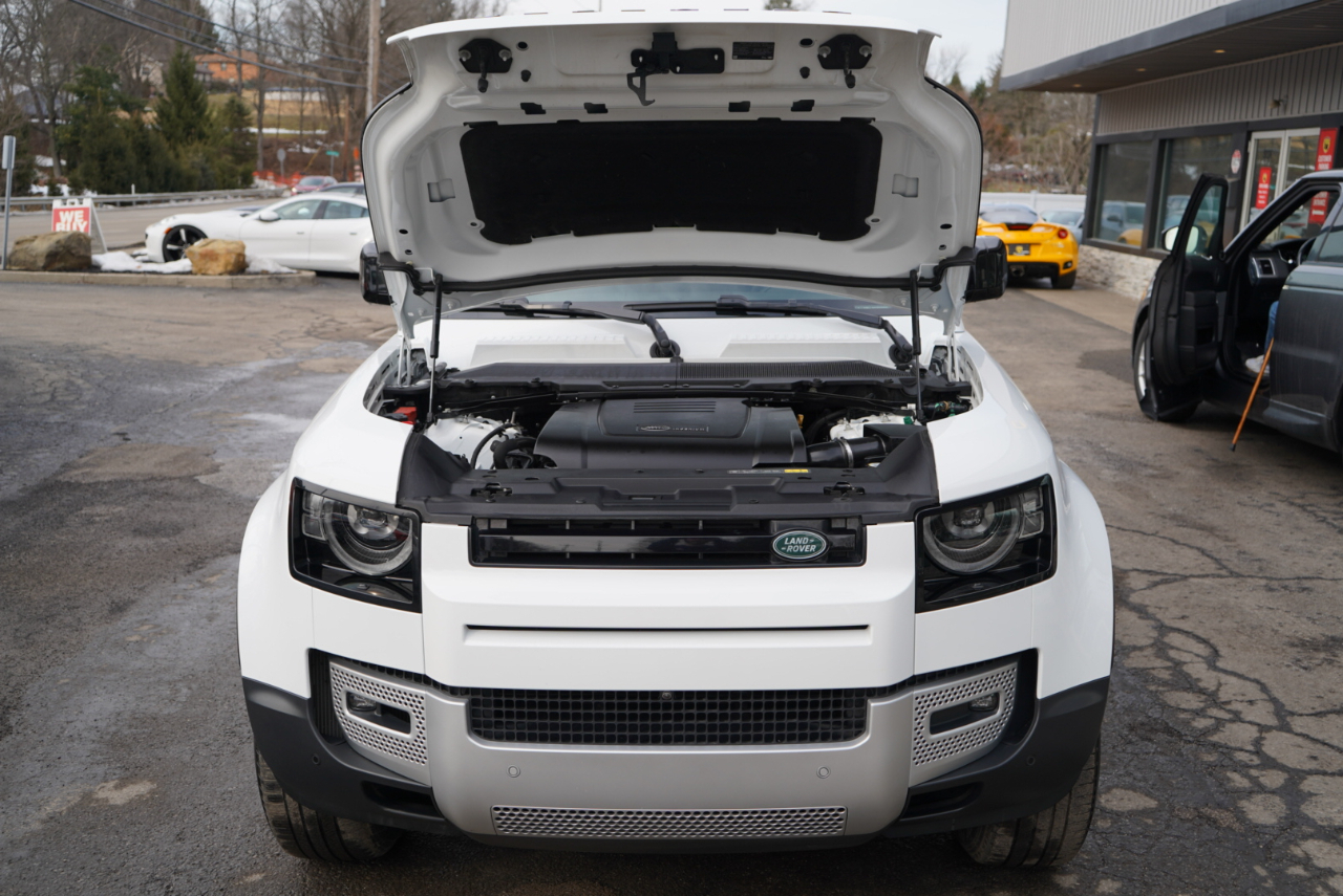 Land Rover Defender 110 P300 S 2025