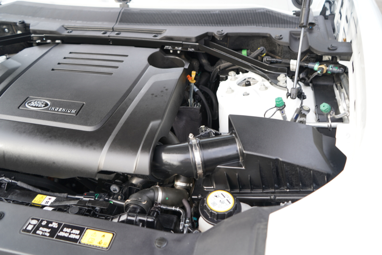 Land Rover Defender 110 P300 S 2025