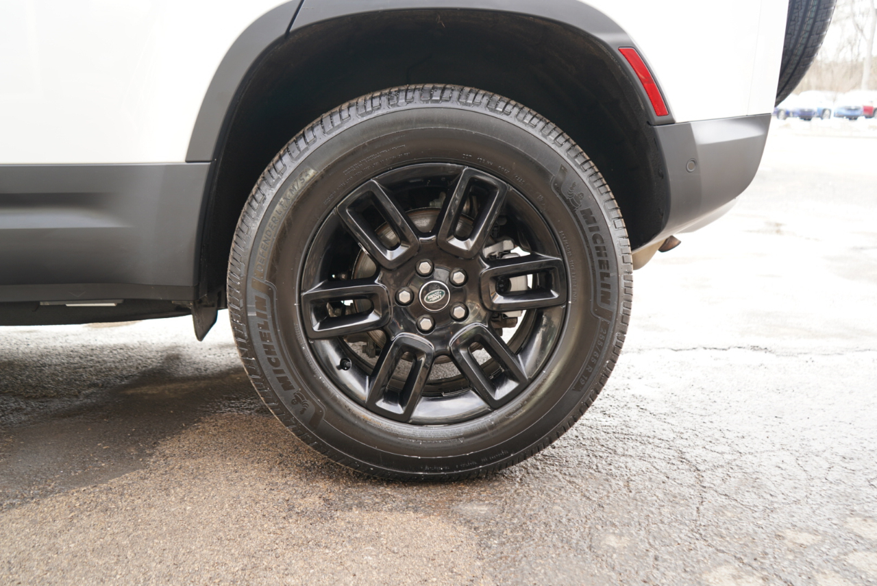 Land Rover Defender 110 P300 S 2025