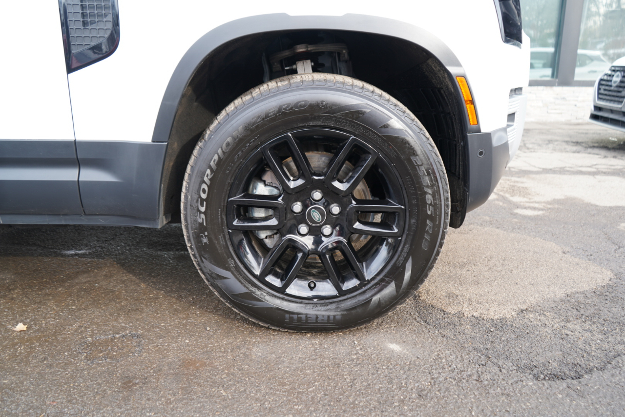 Land Rover Defender 110 P300 S 2025