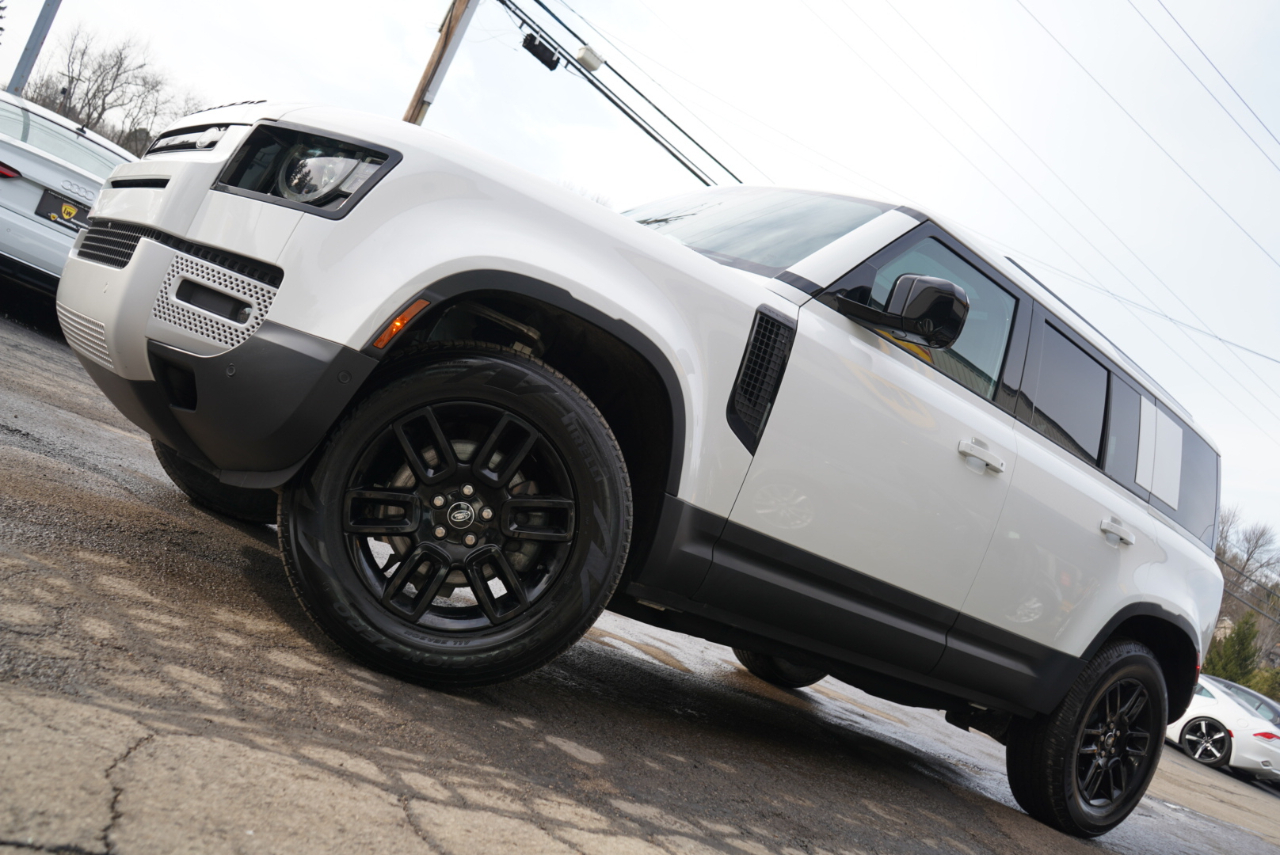 Land Rover Defender 110 P300 S 2025