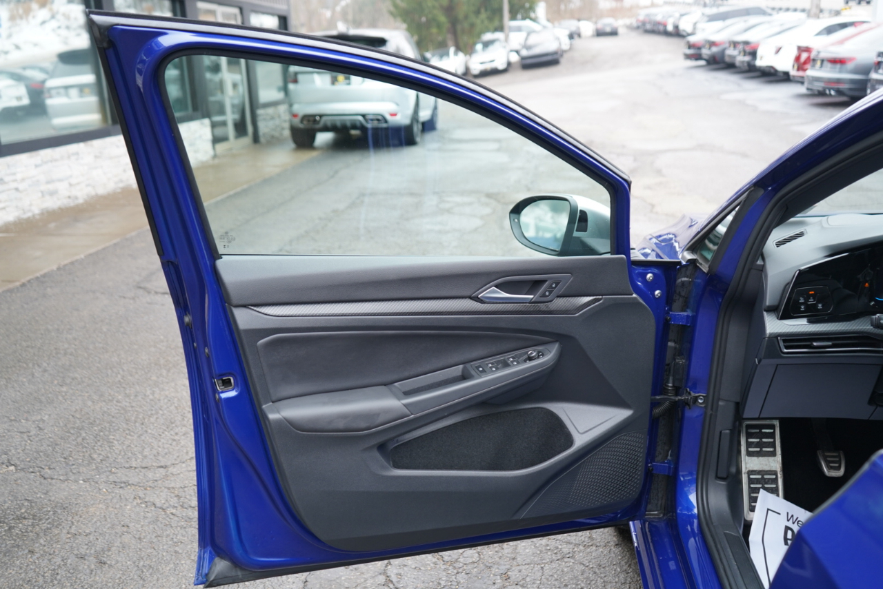 Volkswagen Golf R 2.0T Manual w/DCC/Nav 2023