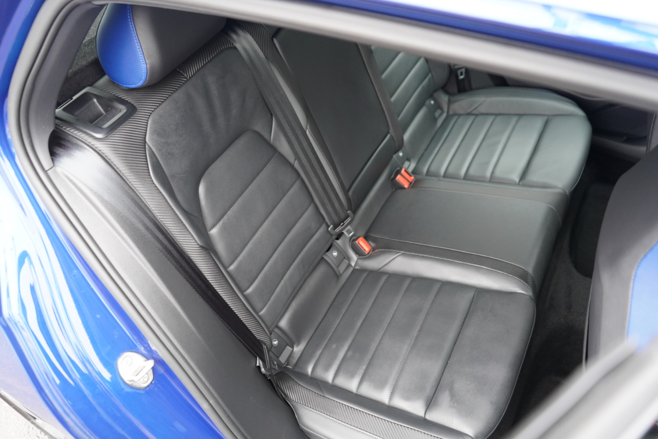 Volkswagen Golf R 2.0T Manual w/DCC/Nav 2023