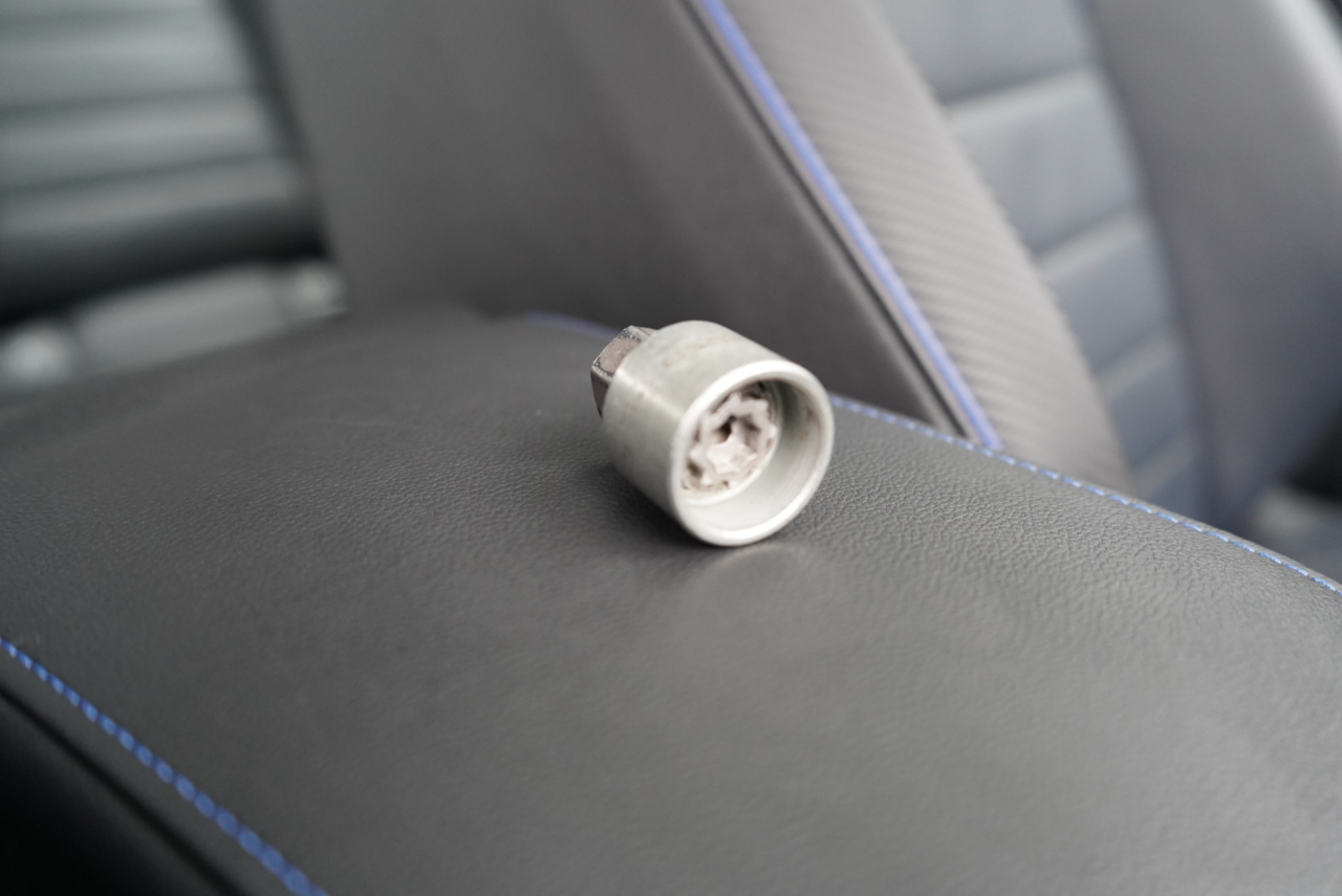 Volkswagen Golf R 2.0T Manual w/DCC/Nav 2023