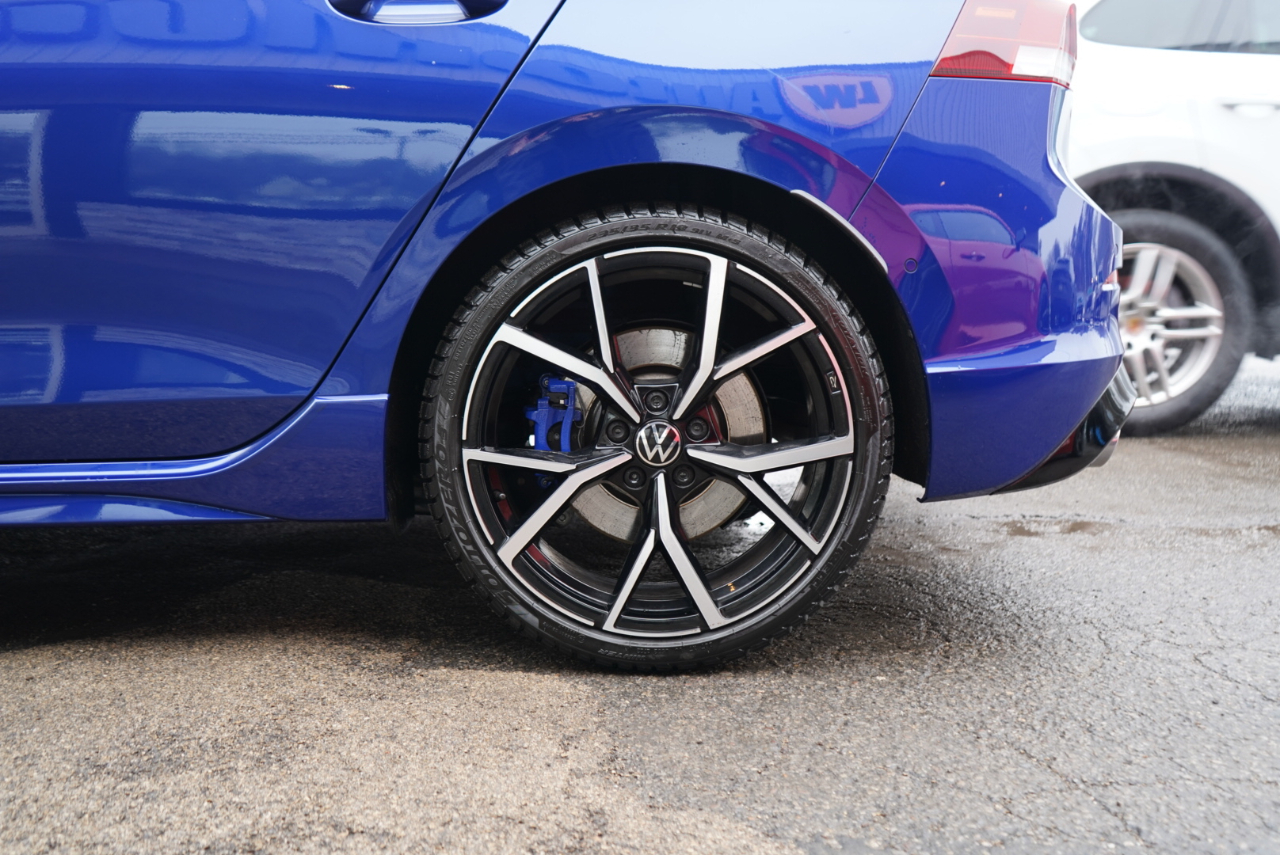 Volkswagen Golf R 2.0T Manual w/DCC/Nav 2023