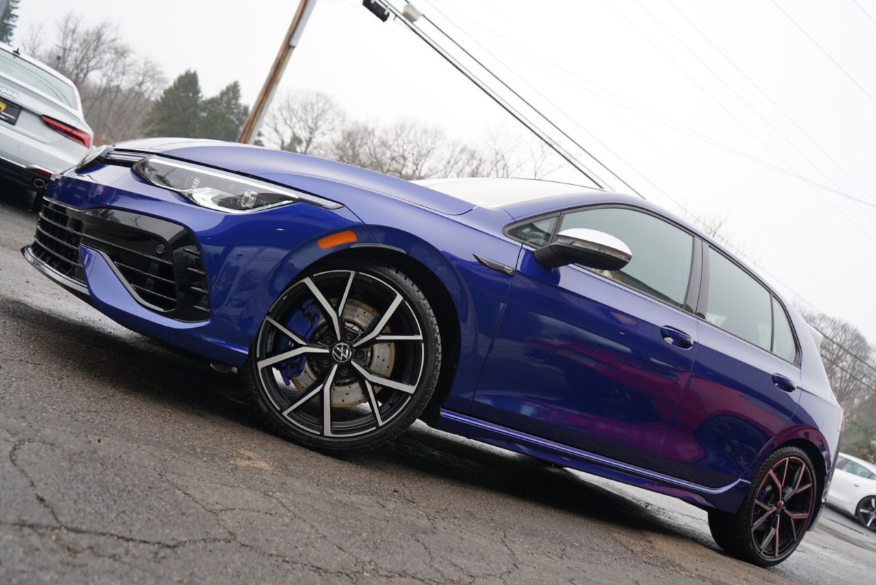 Volkswagen Golf R 2.0T Manual w/DCC/Nav 2023