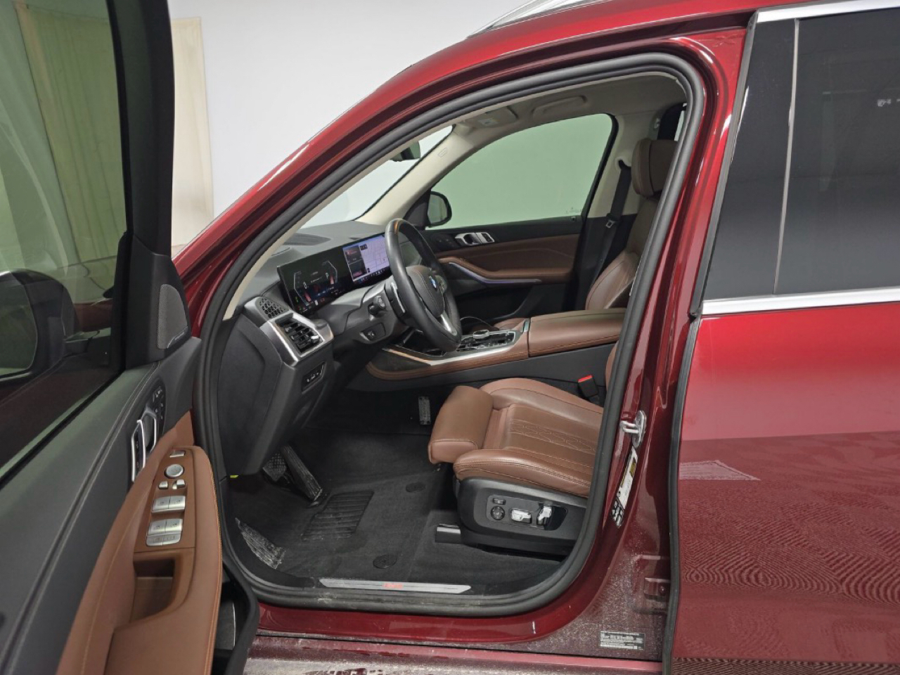 BMW X7 xDrive40i Sports Activity Vehicle 2025