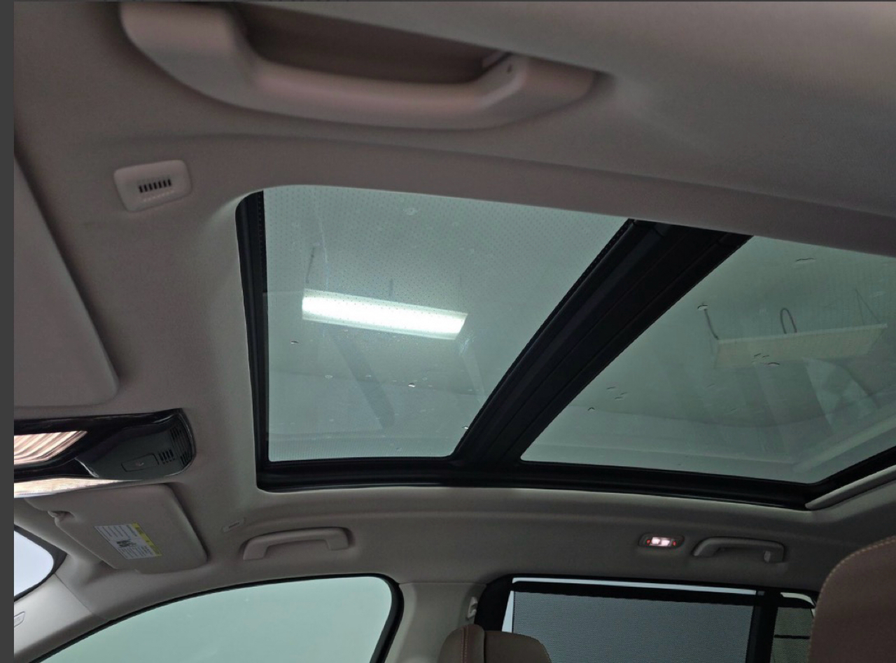 BMW X7 xDrive40i Sports Activity Vehicle 2025