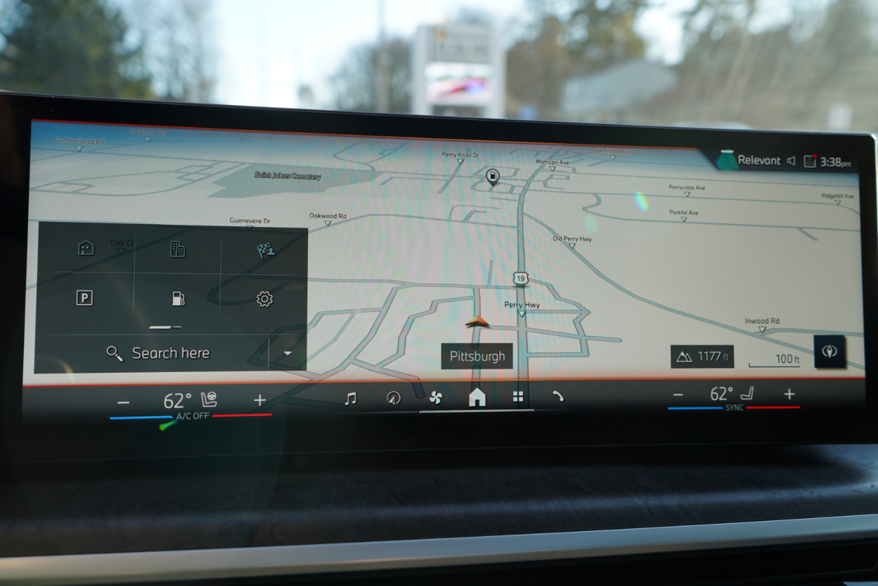 BMW X7 xDrive40i Sports Activity Vehicle 2025