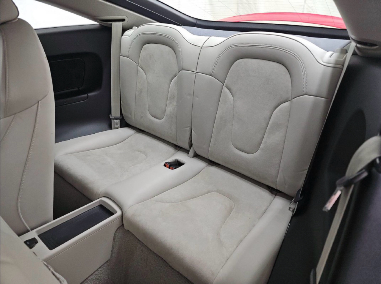 Audi TT 2dr Cpe MT 3.2L quattro Prem Plus 2009