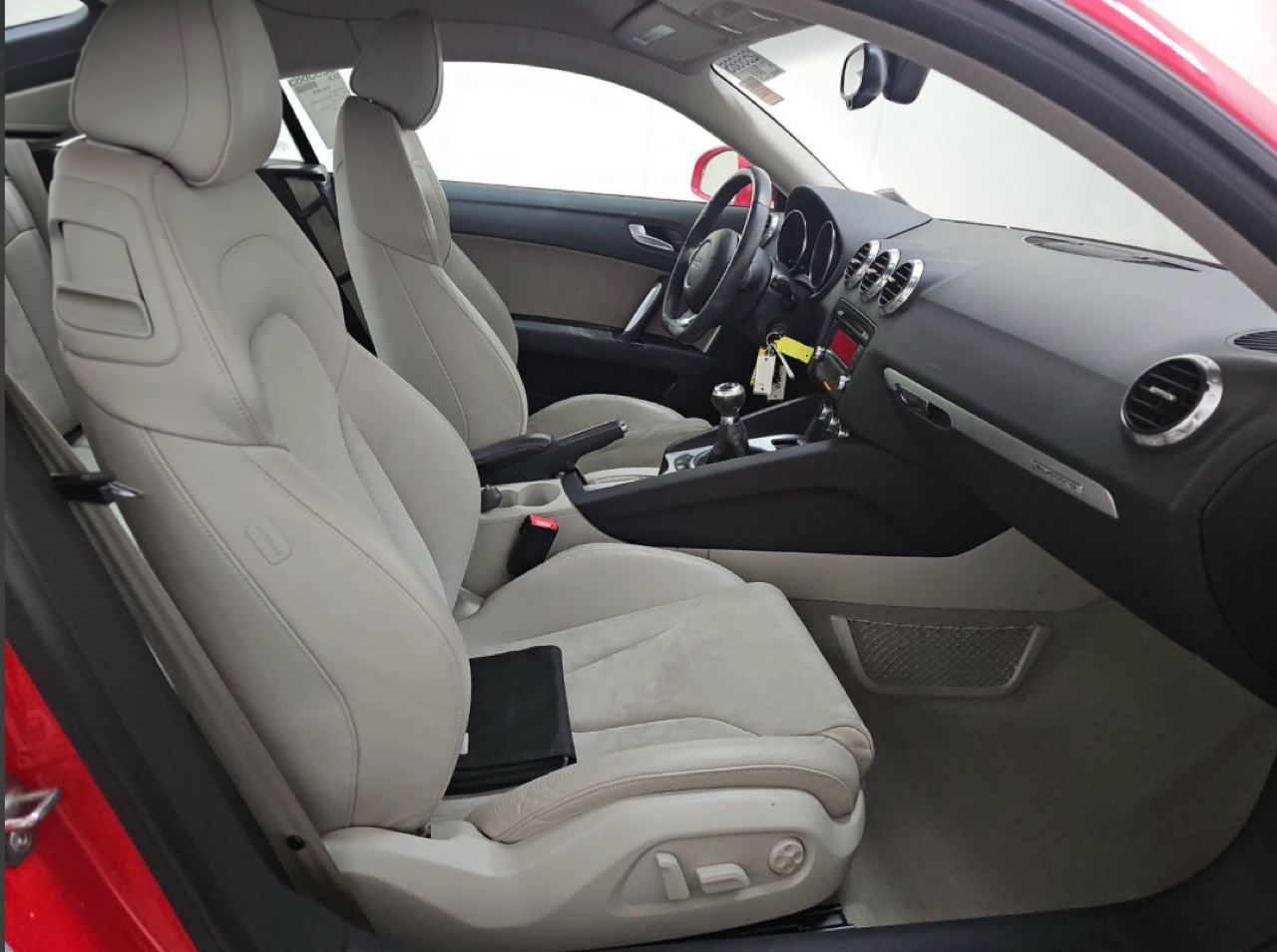 Audi TT 2dr Cpe MT 3.2L quattro Prem Plus 2009