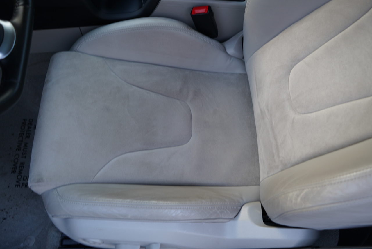 Audi TT 2dr Cpe MT 3.2L quattro Prem Plus 2009