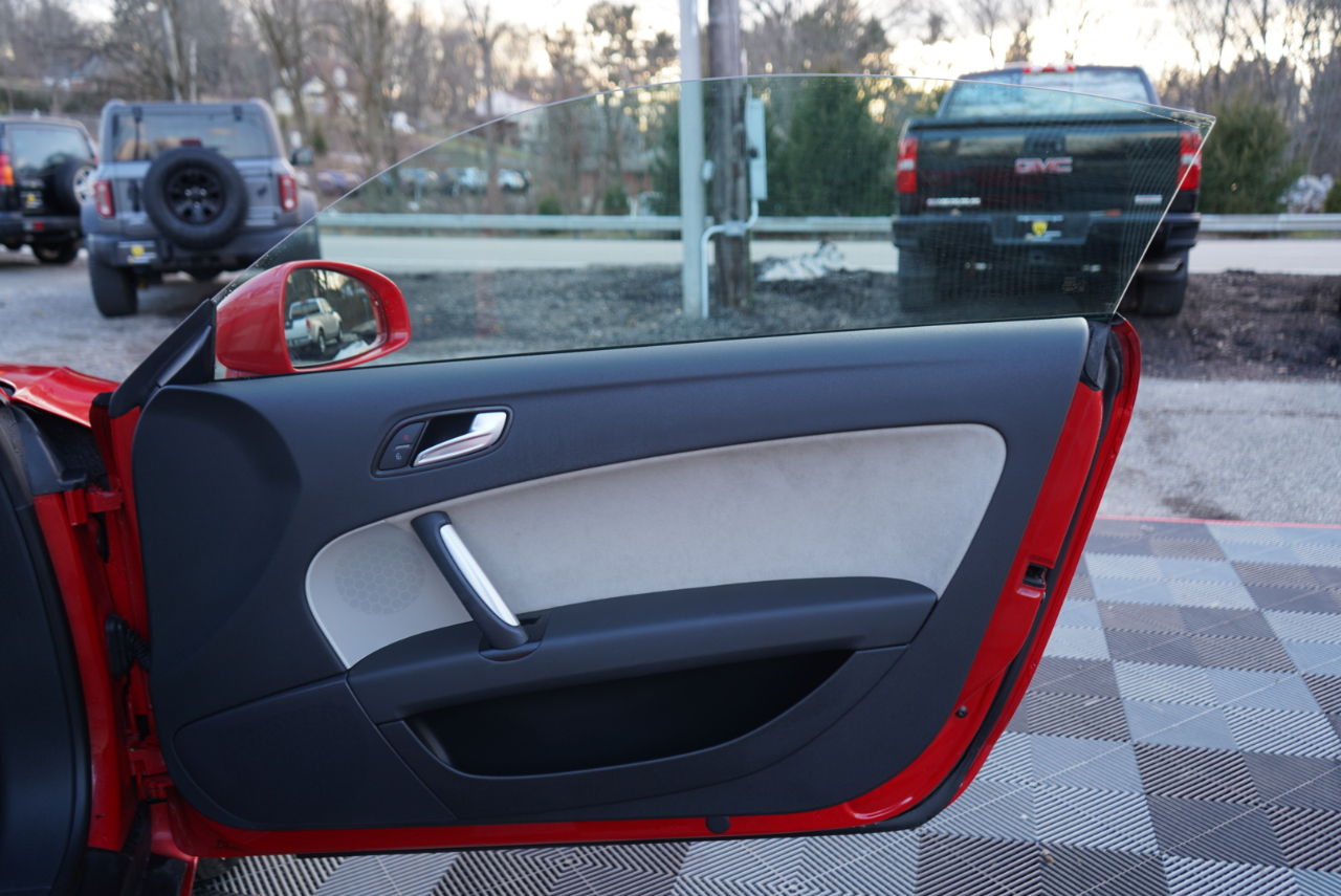 Audi TT 2dr Cpe MT 3.2L quattro Prem Plus 2009