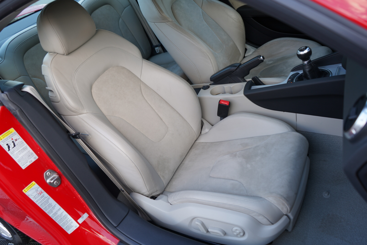 Audi TT 2dr Cpe MT 3.2L quattro Prem Plus 2009