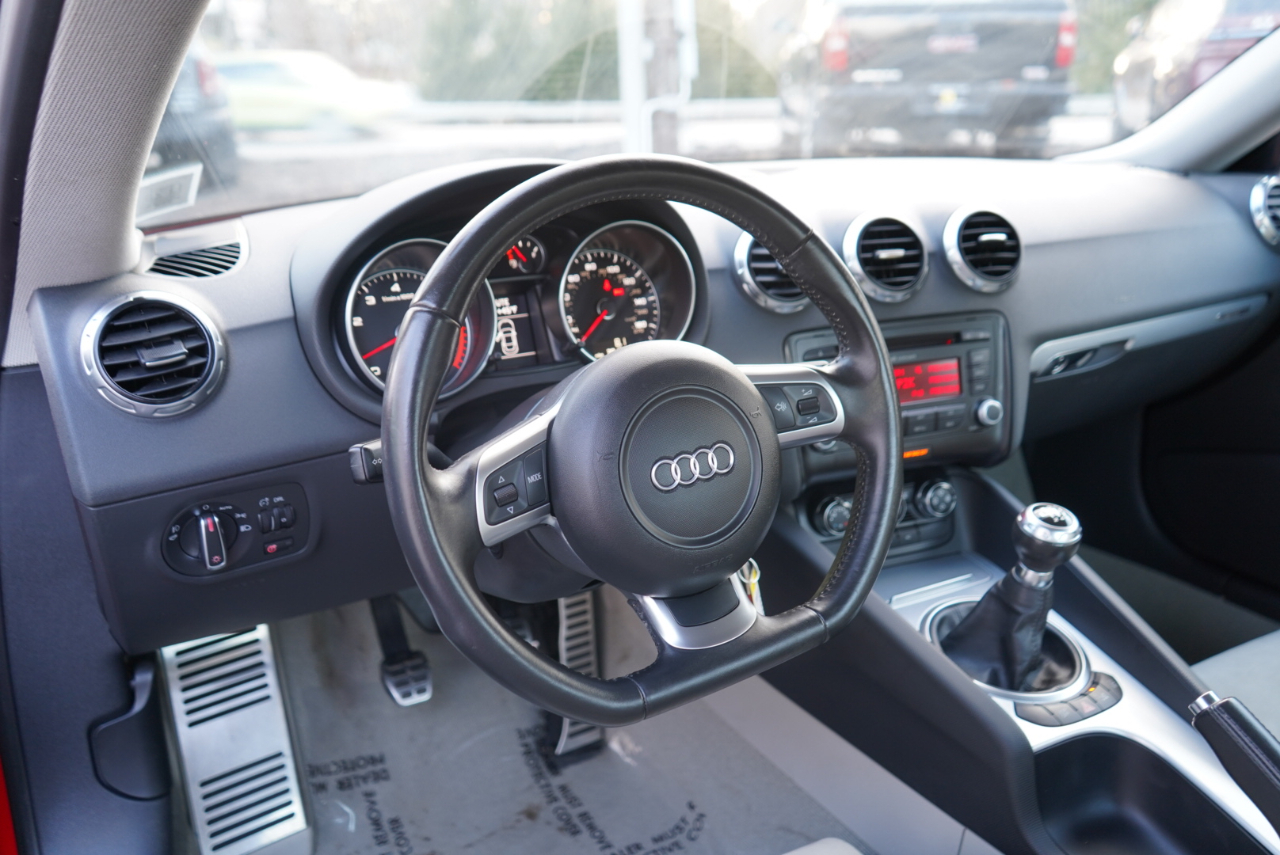 Audi TT 2dr Cpe MT 3.2L quattro Prem Plus 2009