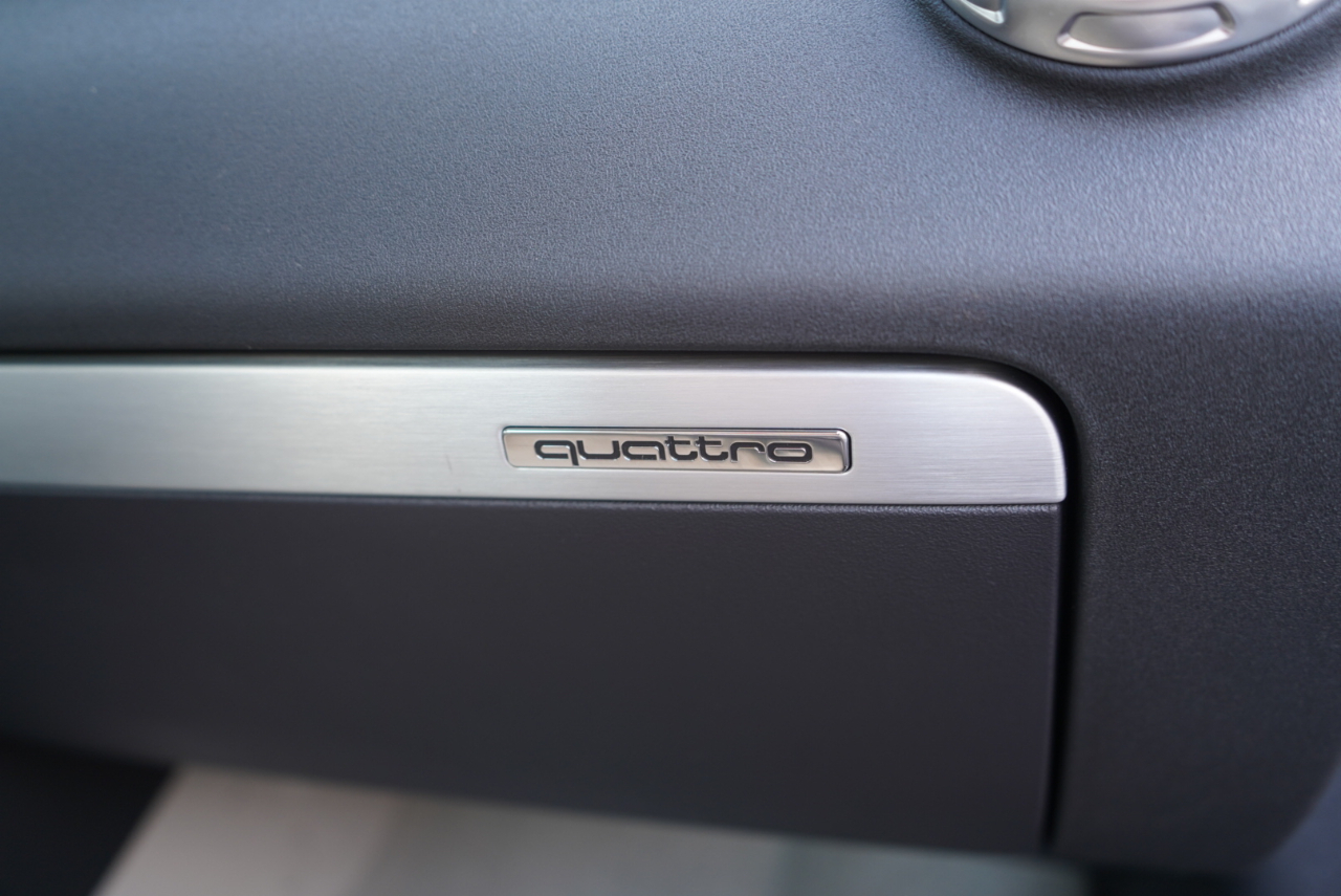 Audi TT 2dr Cpe MT 3.2L quattro Prem Plus 2009