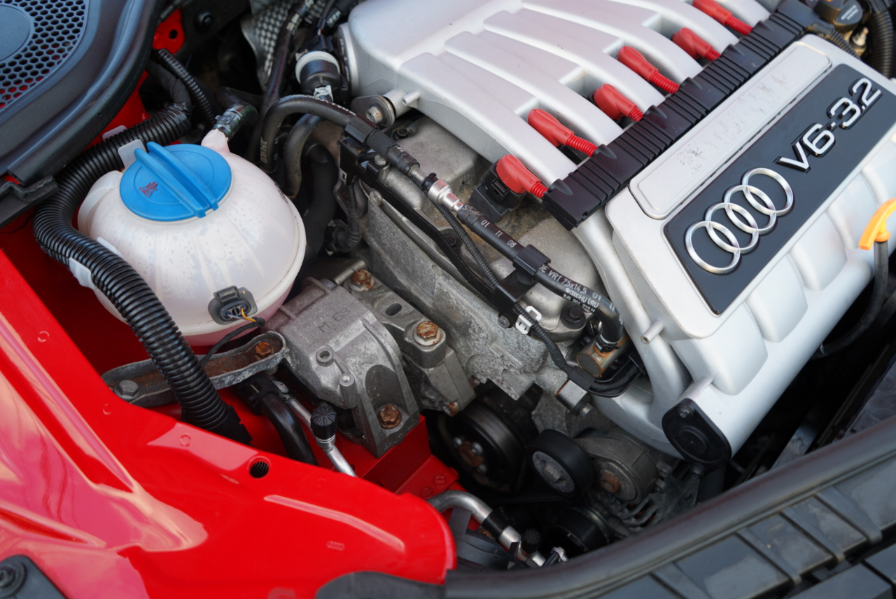 Audi TT 2dr Cpe MT 3.2L quattro Prem Plus 2009