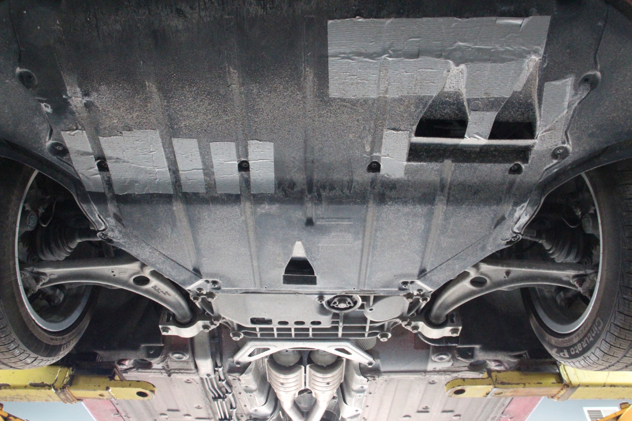 Audi TT 2dr Cpe MT 3.2L quattro Prem Plus 2009