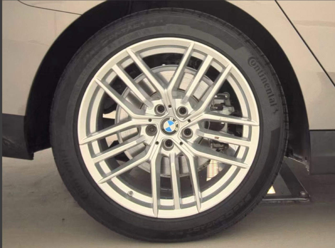 BMW 5 Series 530i xDrive Sedan 2024