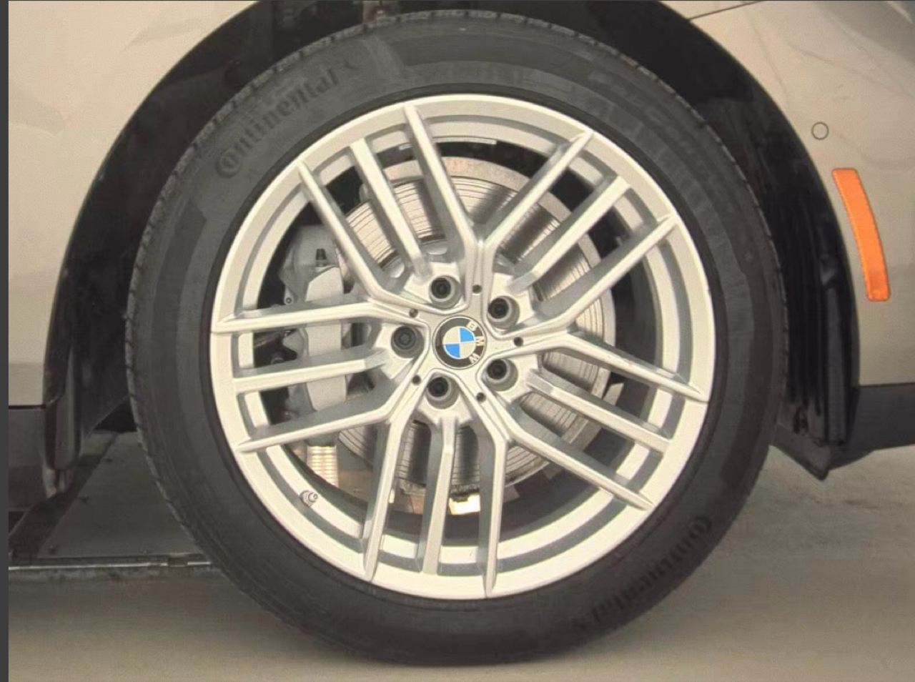 BMW 5 Series 530i xDrive Sedan 2024