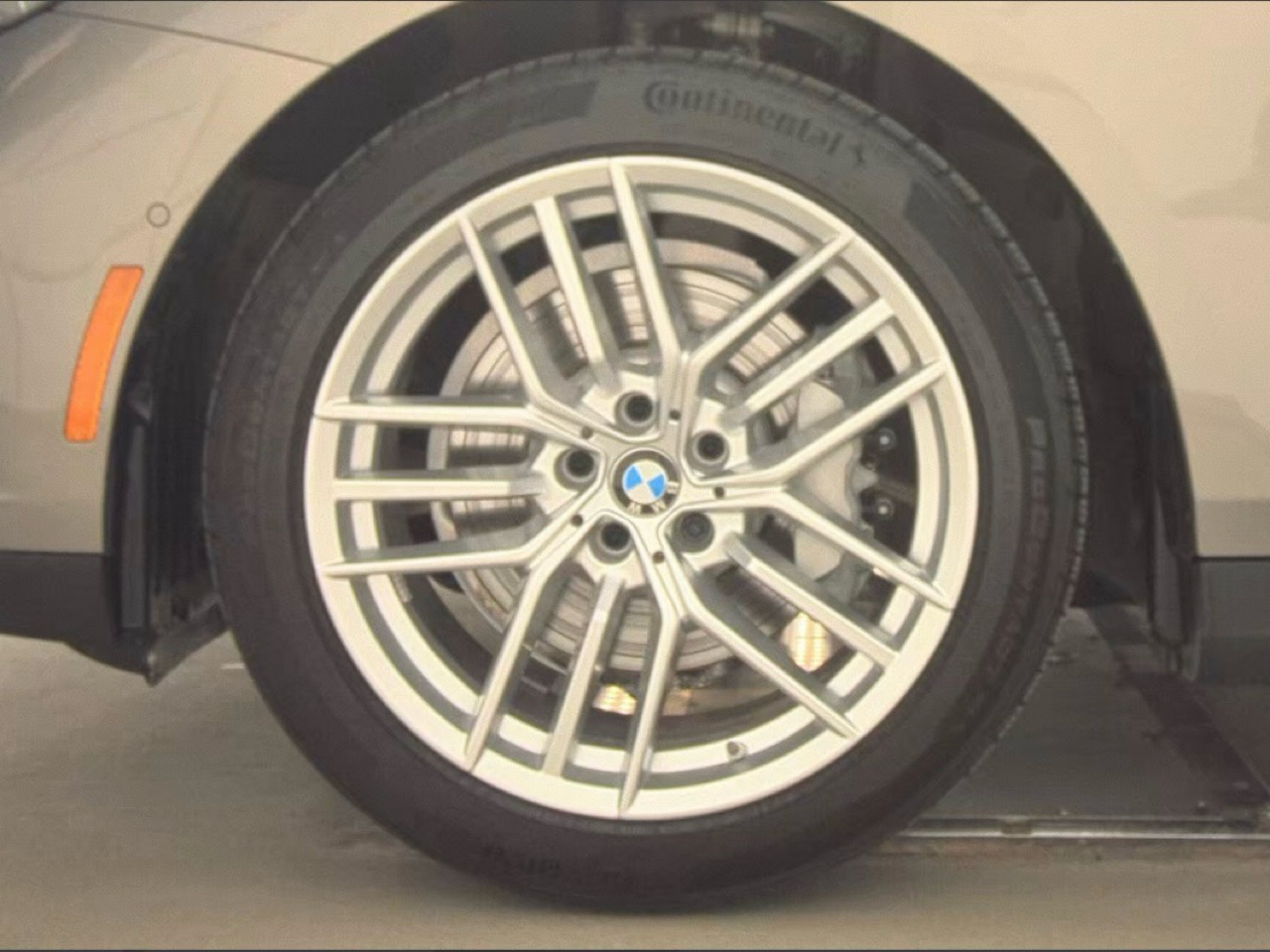 BMW 5 Series 530i xDrive Sedan 2024