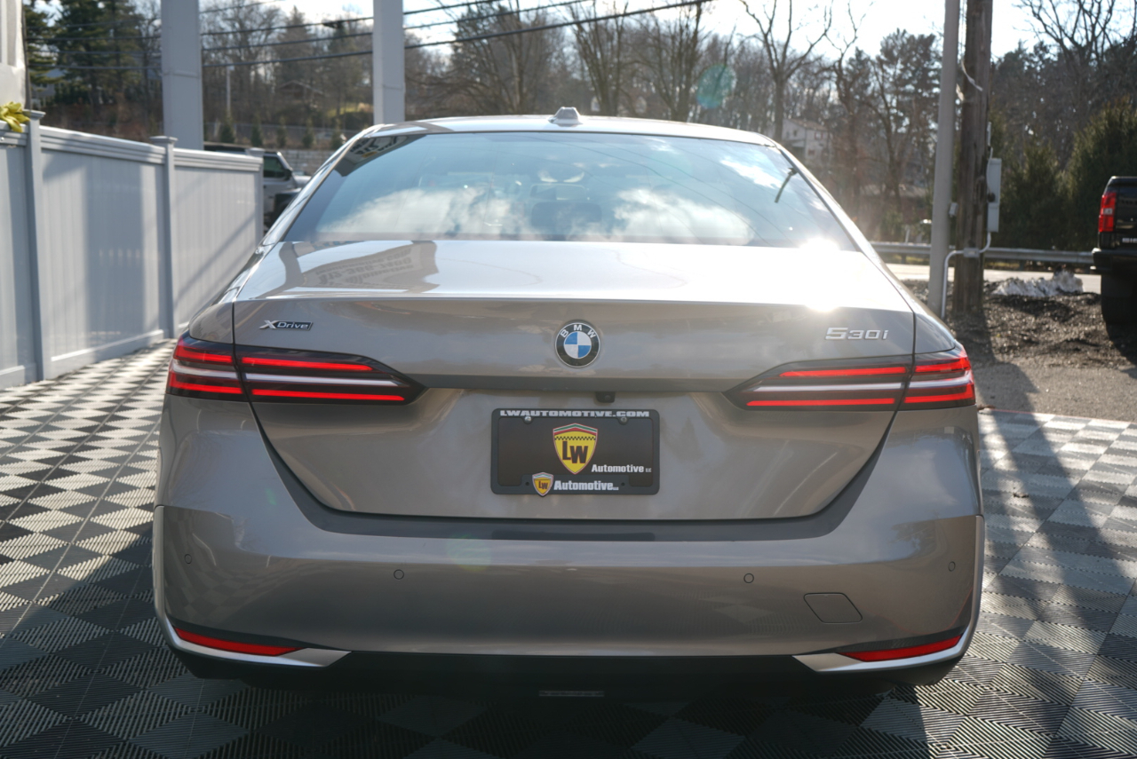 BMW 5 Series 530i xDrive Sedan 2024