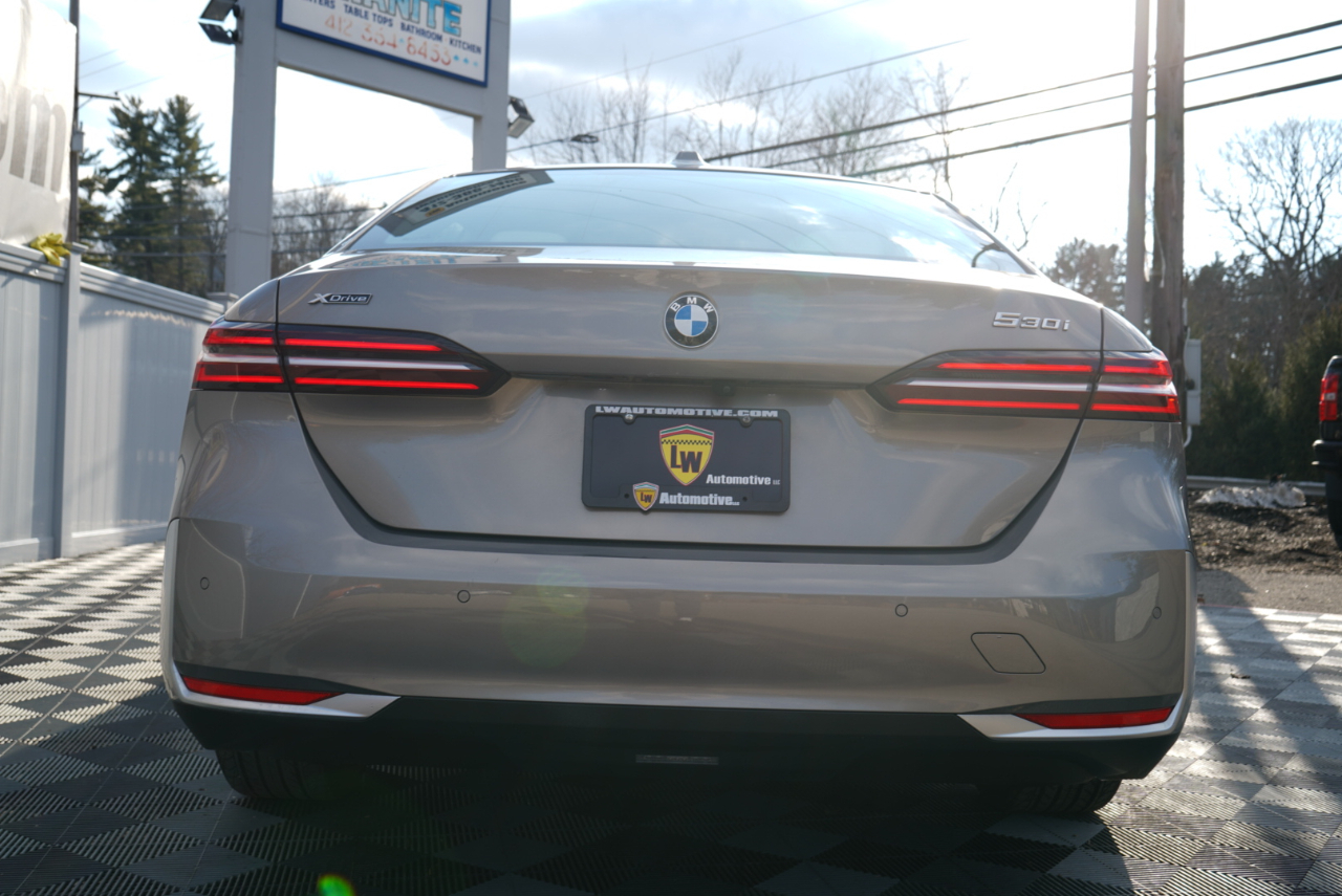 BMW 5 Series 530i xDrive Sedan 2024