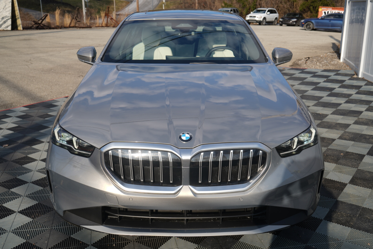 BMW 5 Series 530i xDrive Sedan 2024