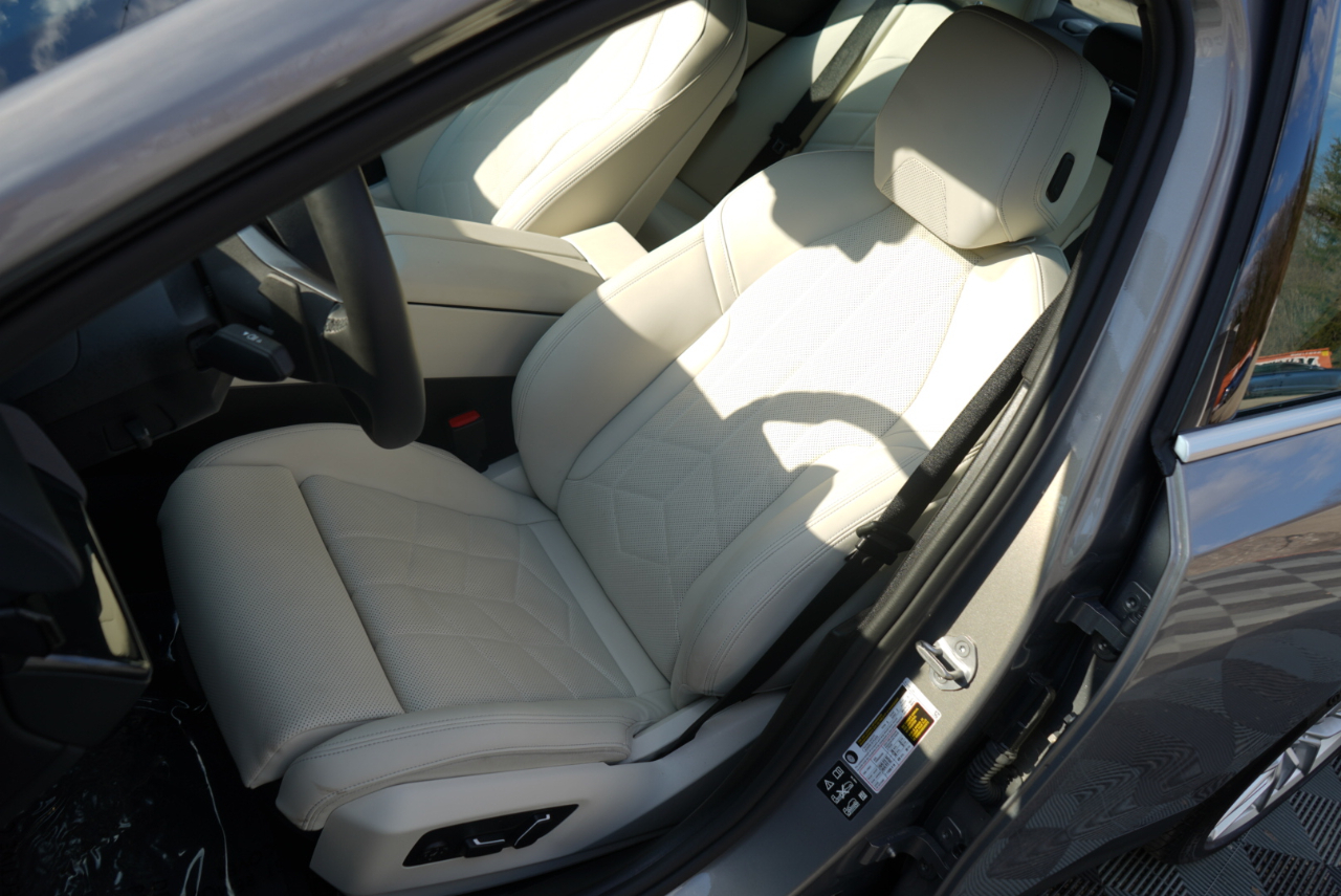 BMW 5 Series 530i xDrive Sedan 2024