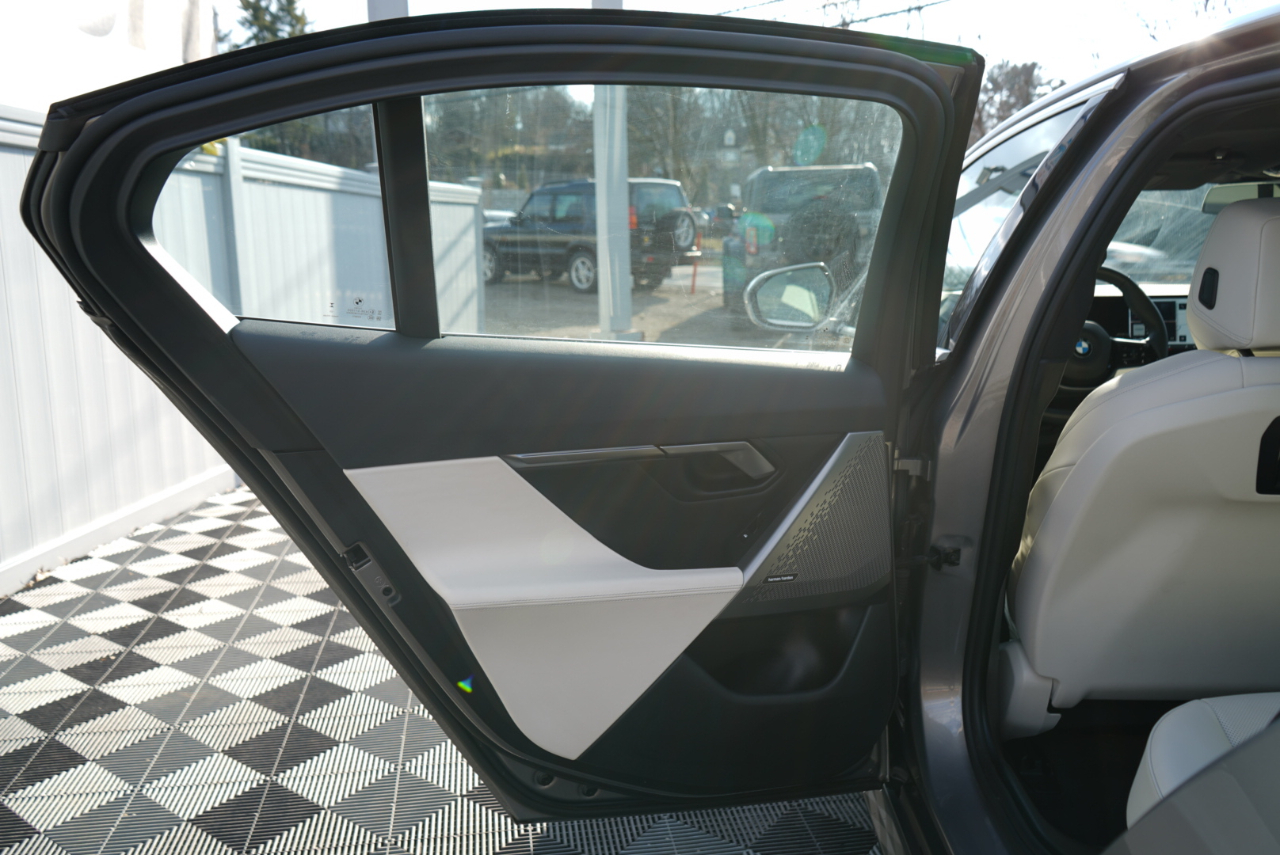 BMW 5 Series 530i xDrive Sedan 2024