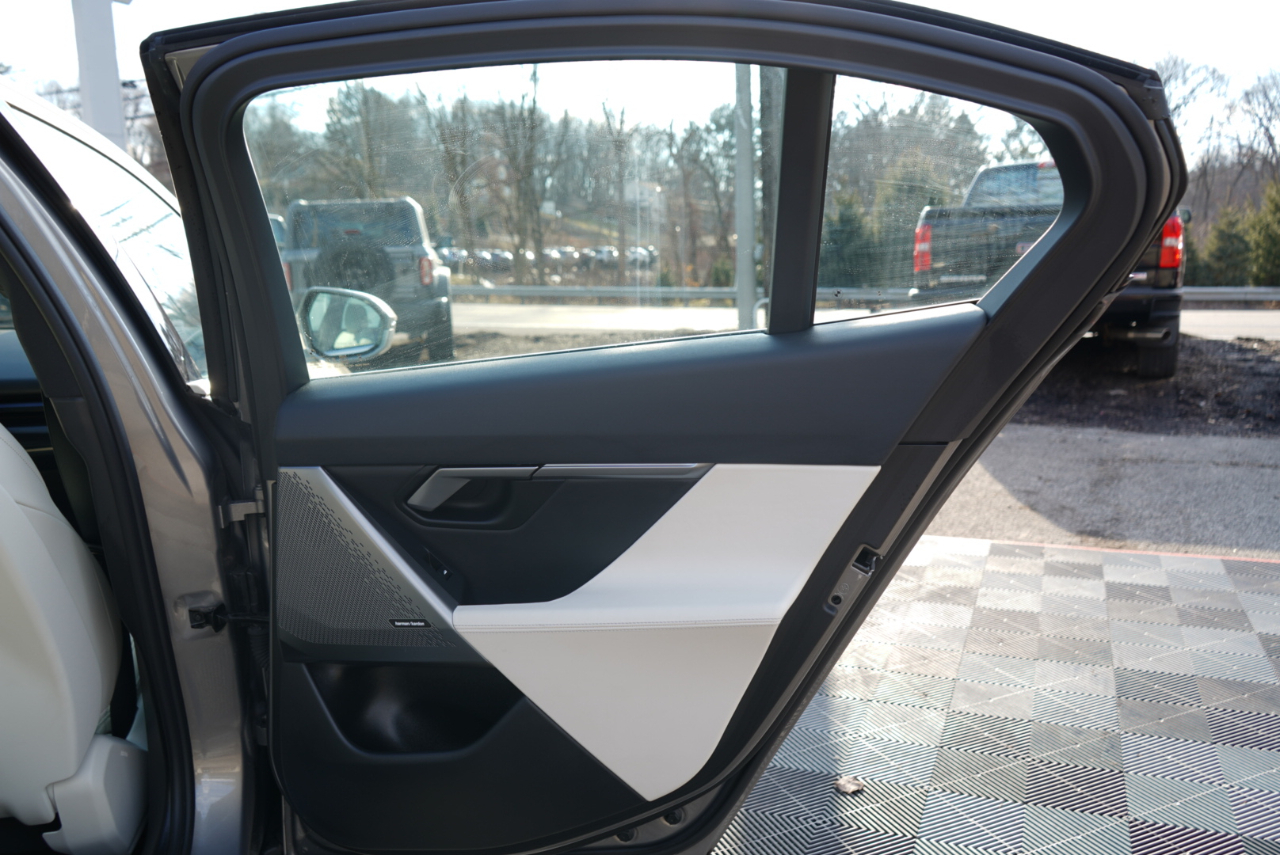 BMW 5 Series 530i xDrive Sedan 2024