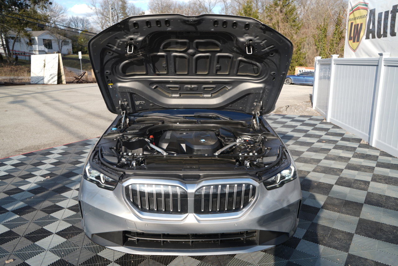 BMW 5 Series 530i xDrive Sedan 2024