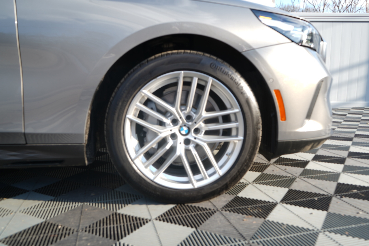 BMW 5 Series 530i xDrive Sedan 2024