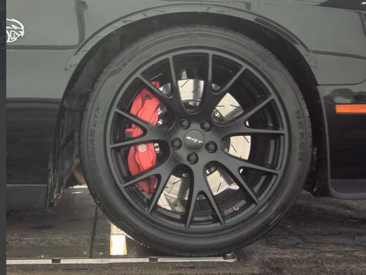 Dodge Challenger 2dr Cpe SRT Hellcat 2015