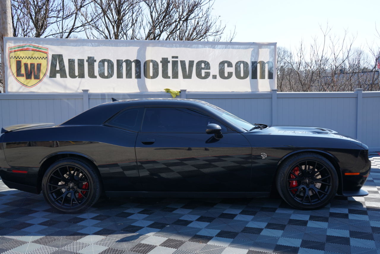 Dodge Challenger 2dr Cpe SRT Hellcat 2015
