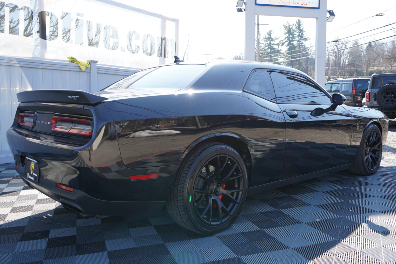 Dodge Challenger 2dr Cpe SRT Hellcat 2015