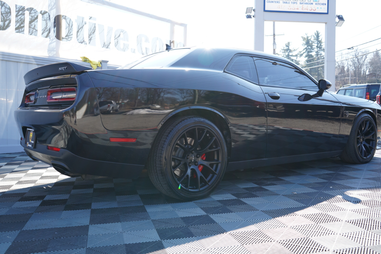 Dodge Challenger 2dr Cpe SRT Hellcat 2015