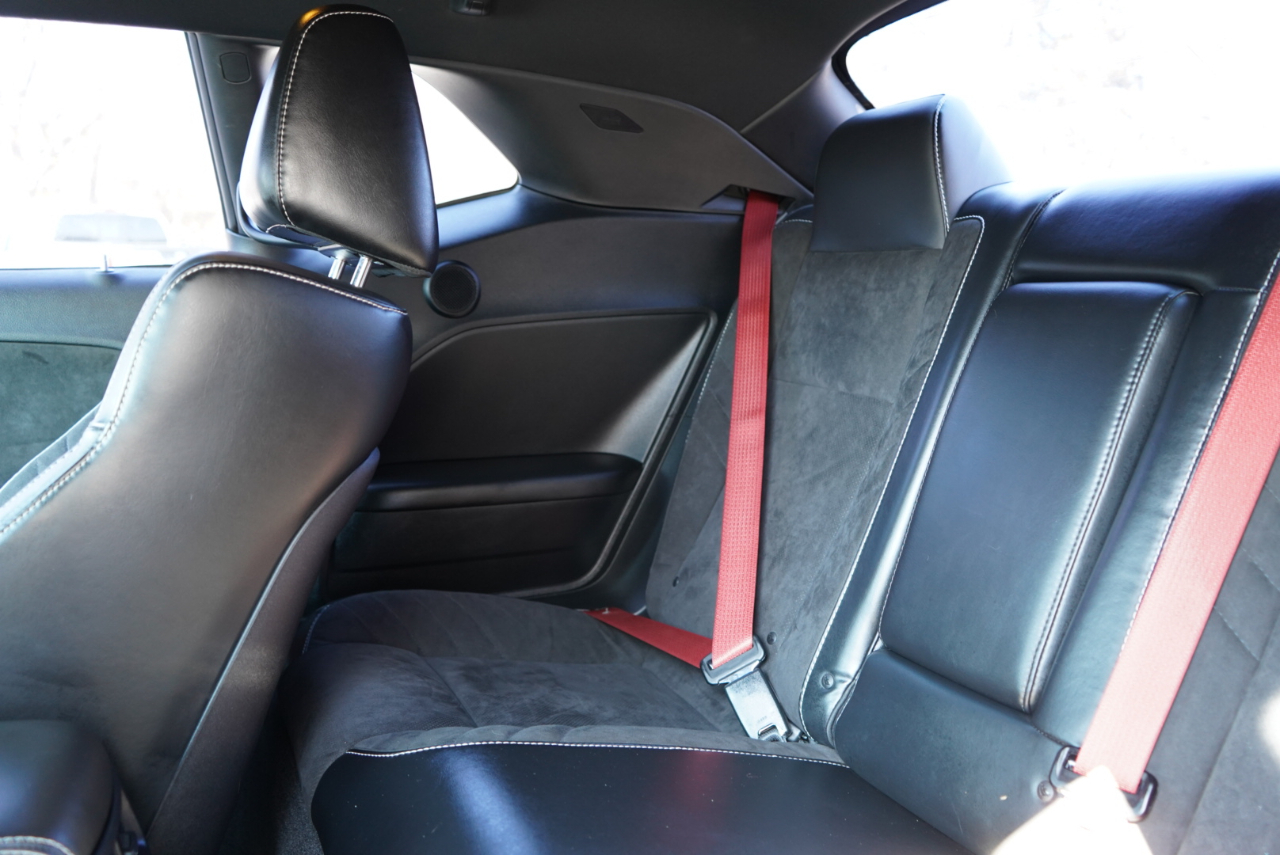 Dodge Challenger 2dr Cpe SRT Hellcat 2015