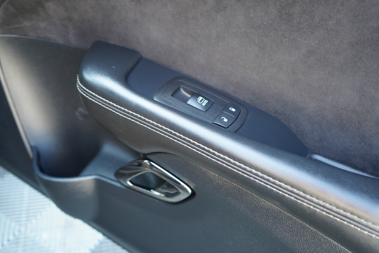 Dodge Challenger 2dr Cpe SRT Hellcat 2015