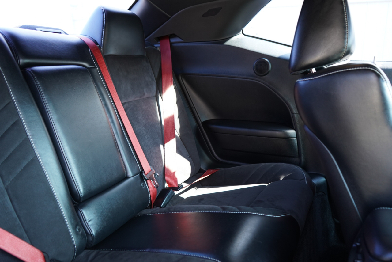 Dodge Challenger 2dr Cpe SRT Hellcat 2015