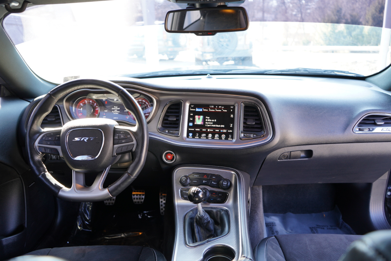 Dodge Challenger 2dr Cpe SRT Hellcat 2015