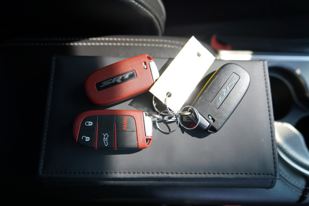 Dodge Challenger 2dr Cpe SRT Hellcat 2015