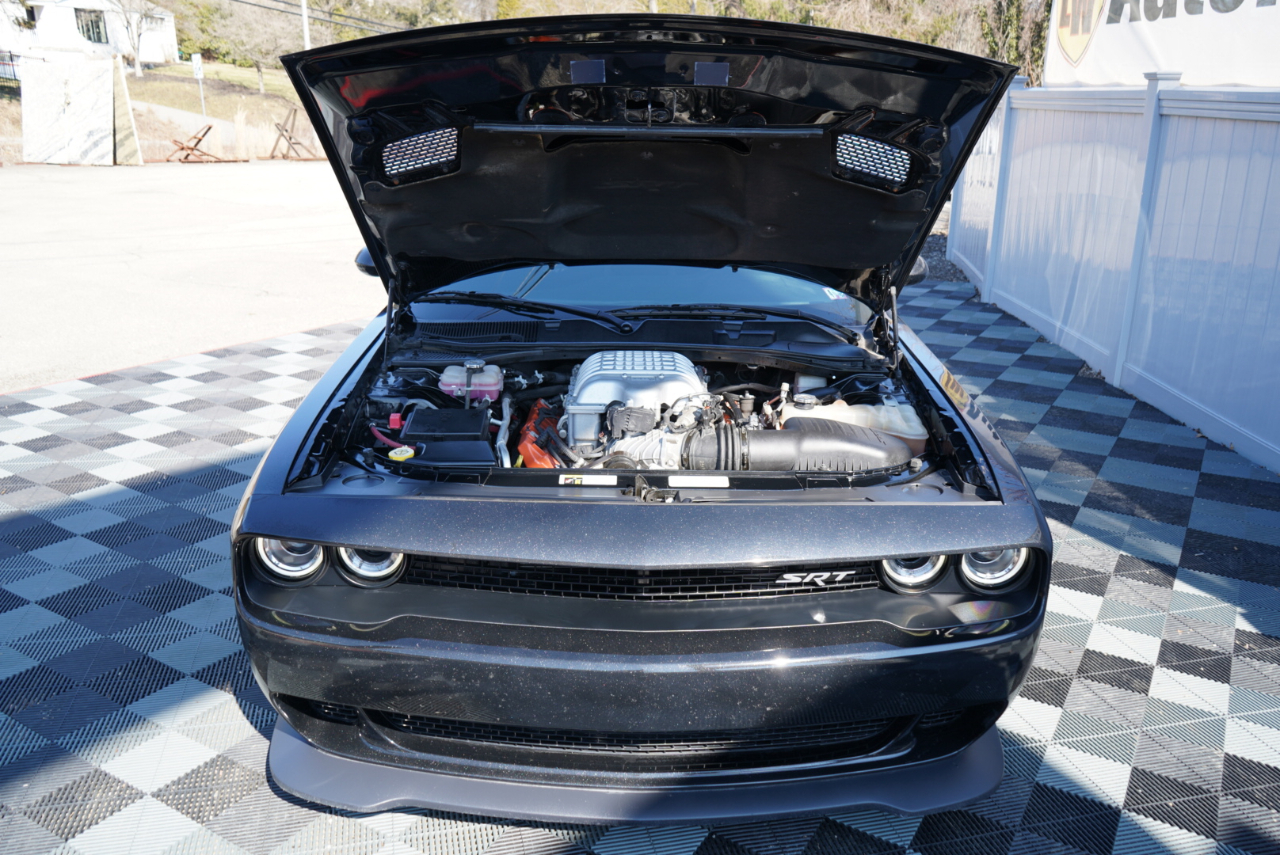 Dodge Challenger 2dr Cpe SRT Hellcat 2015