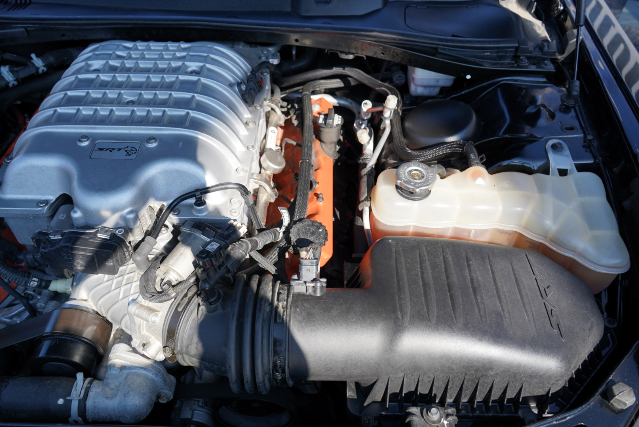 Dodge Challenger 2dr Cpe SRT Hellcat 2015