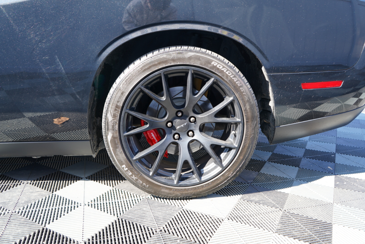 Dodge Challenger 2dr Cpe SRT Hellcat 2015