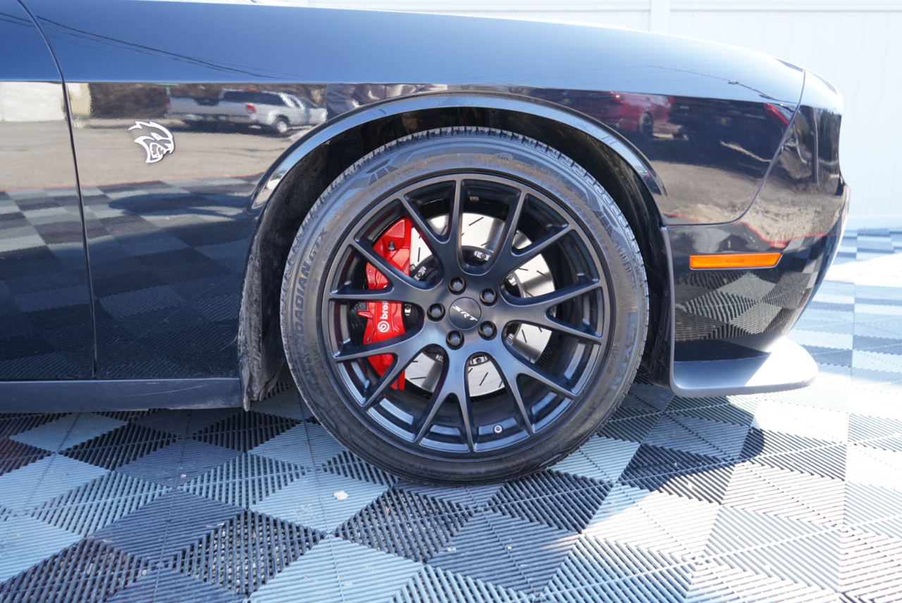 Dodge Challenger 2dr Cpe SRT Hellcat 2015