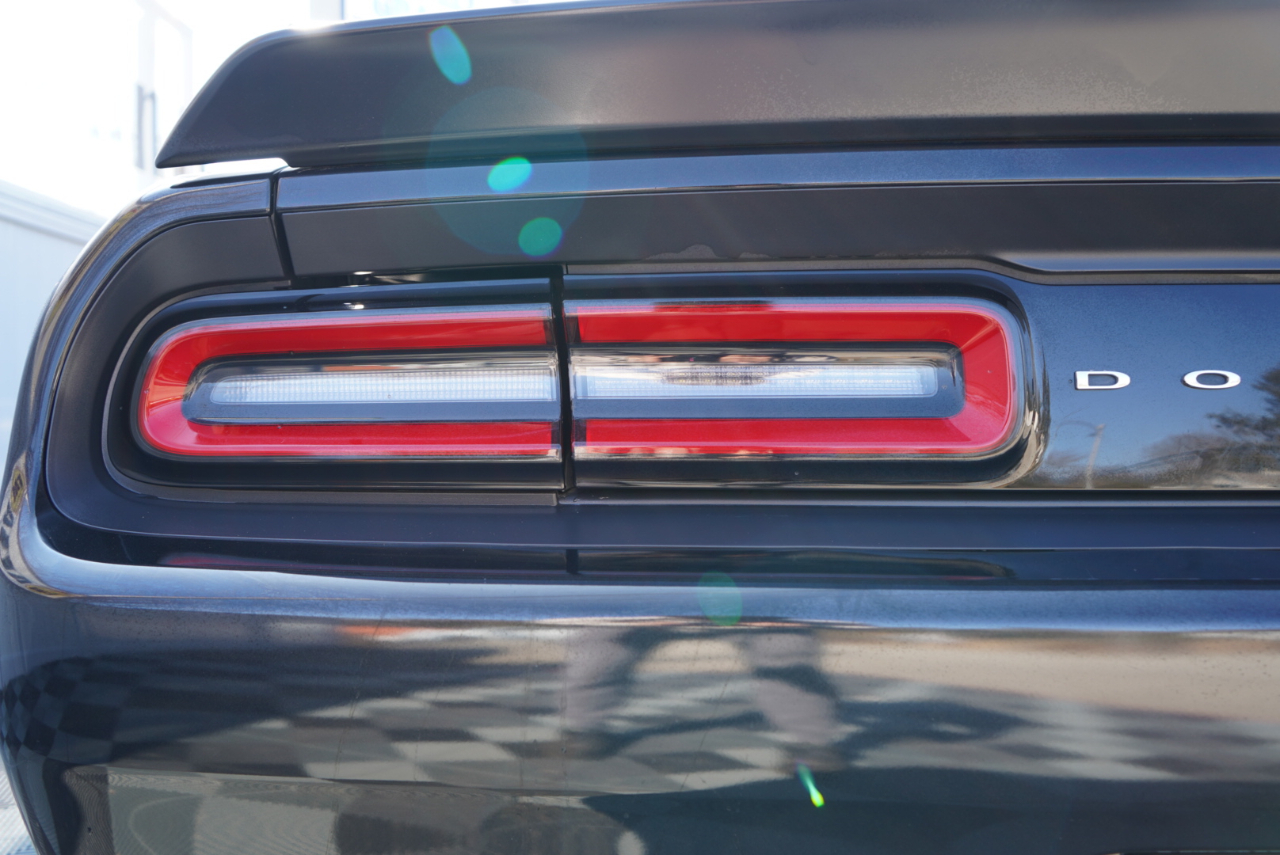 Dodge Challenger 2dr Cpe SRT Hellcat 2015