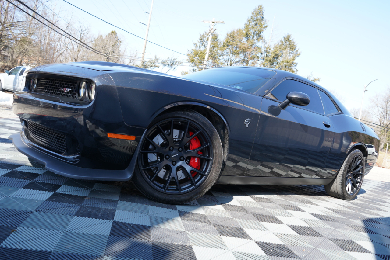 Dodge Challenger 2dr Cpe SRT Hellcat 2015